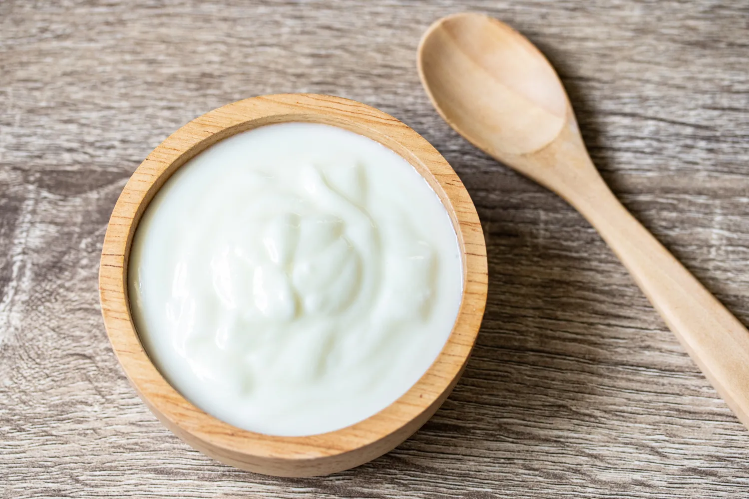 Bol de yaourt - produit laitier faible en gras benefique pour l AOS